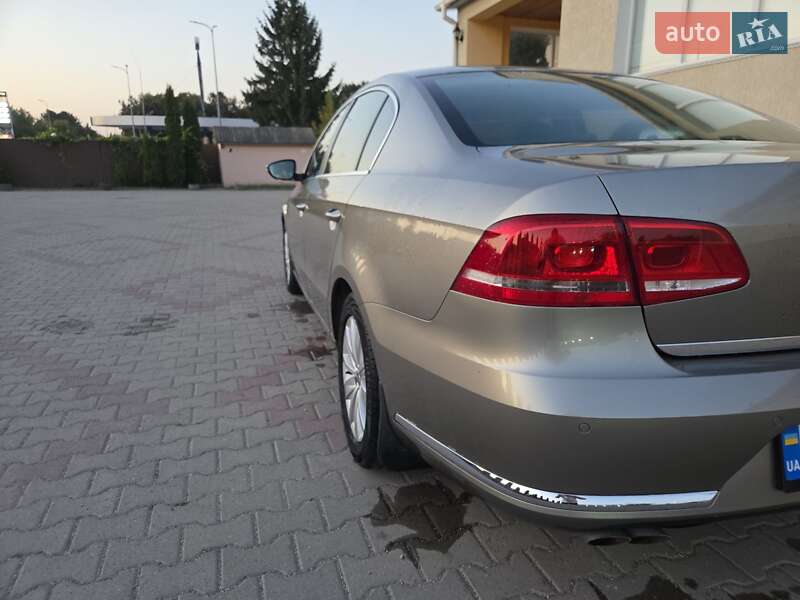 Седан Volkswagen Passat 2012 в Дунаевцах фото 3 Седан Volkswagen Passat 2012 в Дунаевцах