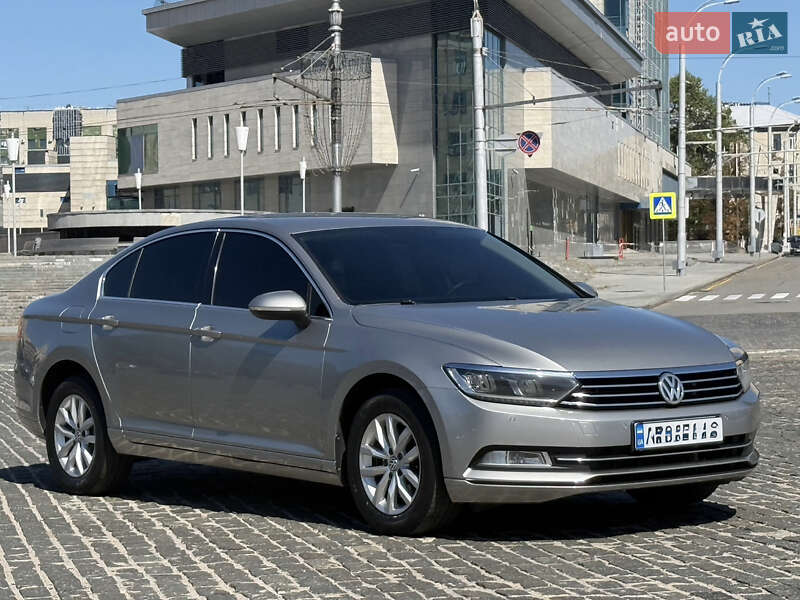 Седан Volkswagen Passat 2016 в Харькове фото 22 Седан Volkswagen Passat 2016 в Харькове