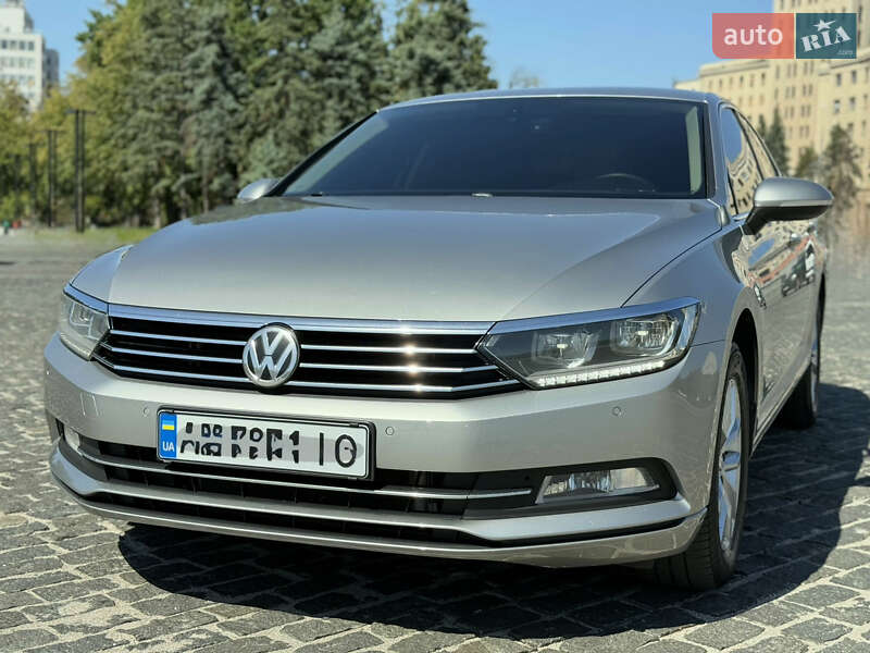 Седан Volkswagen Passat 2016 в Харькове фото 21 Седан Volkswagen Passat 2016 в Харькове