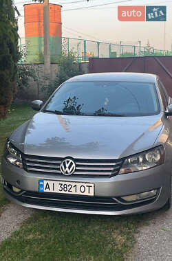 Седан Volkswagen Passat 2014 в Києві