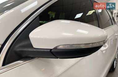 Универсал Volkswagen Passat 2011 в 
