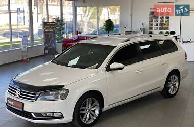 Универсал Volkswagen Passat 2011 в 
