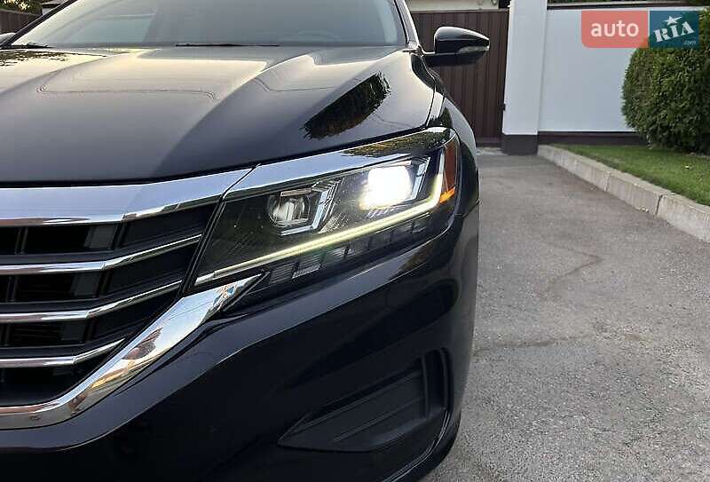 Седан Volkswagen Passat 2020 в Киеве