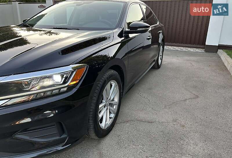 Седан Volkswagen Passat 2020 в Киеве