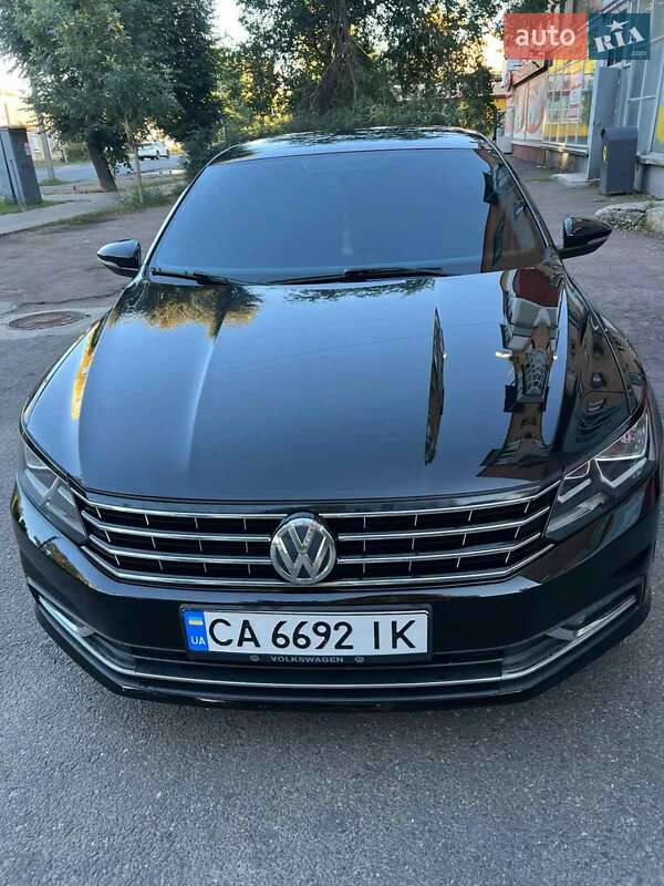 Седан Volkswagen Passat 2016 в Черкасах
