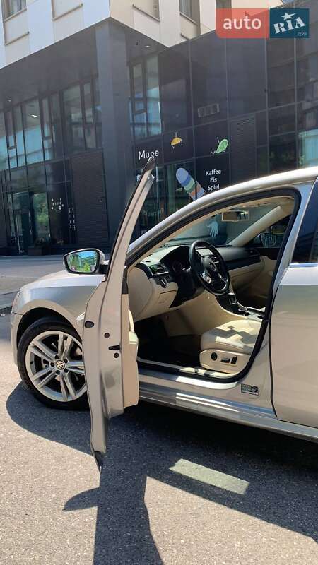 Седан Volkswagen Passat 2014 в Києві фото 22 Седан Volkswagen Passat 2014 в Києві