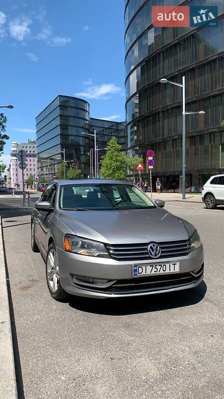 Седан Volkswagen Passat 2014 в Києві фото 6 Седан Volkswagen Passat 2014 в Києві