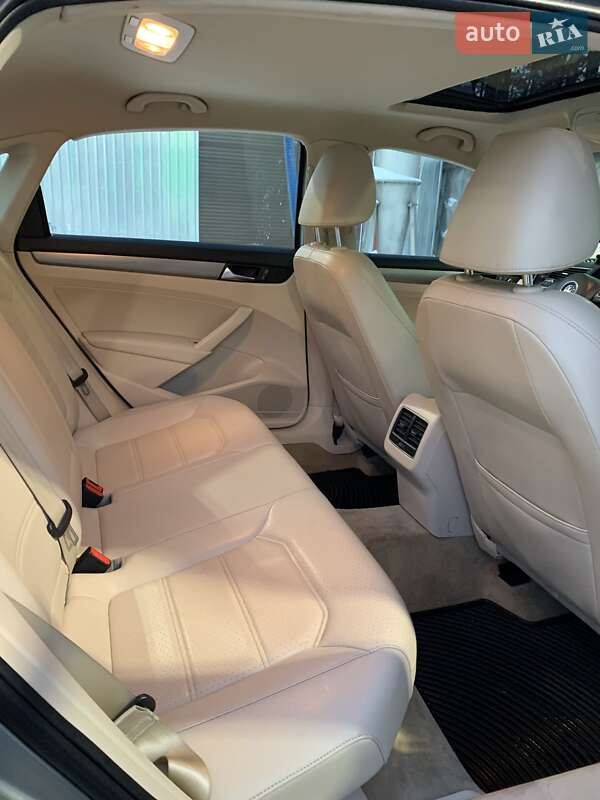 Седан Volkswagen Passat 2014 в Києві фото 20 Седан Volkswagen Passat 2014 в Києві