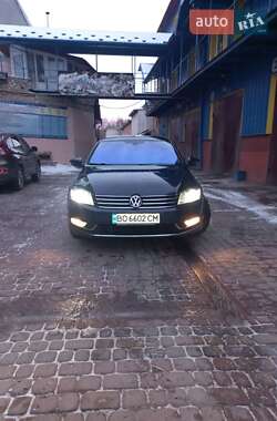 Седан Volkswagen Passat 2011 в Тернополі