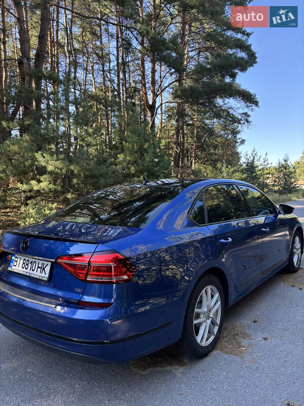 Седан Volkswagen Passat 2016 в Кременчуге