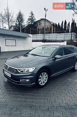Универсал Volkswagen Passat 2017 в Черновцах