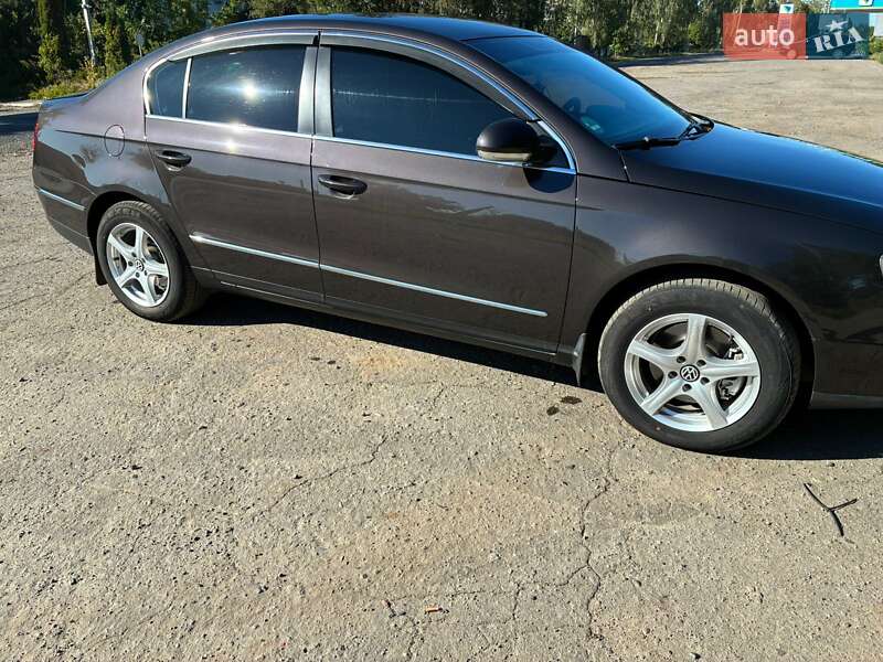 Седан Volkswagen Passat 2009 в Гадяче фото 10 Седан Volkswagen Passat 2009 в Гадяче