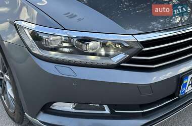 Седан Volkswagen Passat 2017 в 