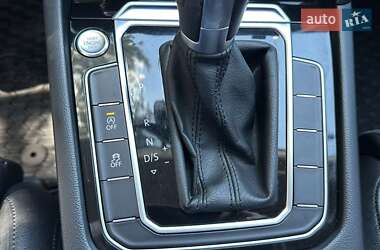 Седан Volkswagen Passat 2017 в 