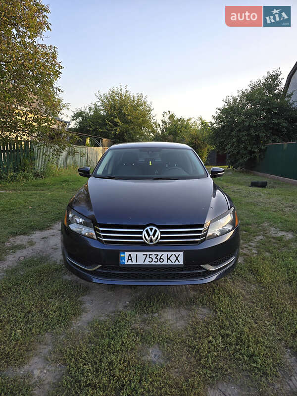 Седан Volkswagen Passat 2015 в Киеве