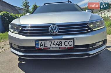 Універсал Volkswagen Passat 2015 в Харкові