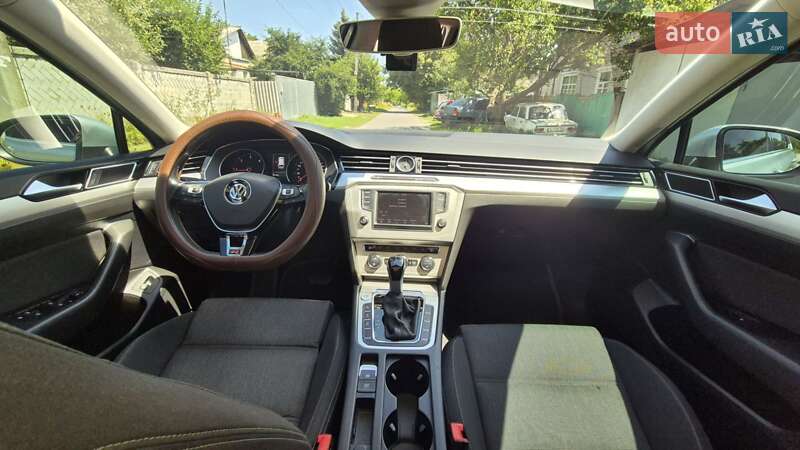 Универсал Volkswagen Passat 2015 в Харькове фото 12 Универсал Volkswagen Passat 2015 в Харькове