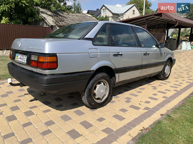 Седан Volkswagen Passat 1991 в Тернополе