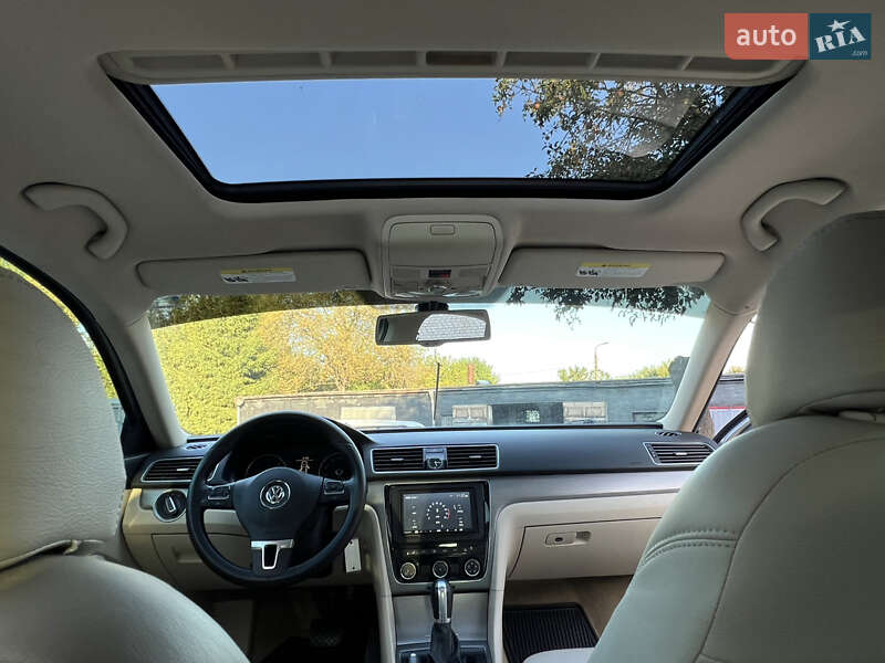 Седан Volkswagen Passat 2014 в Хмельницькому