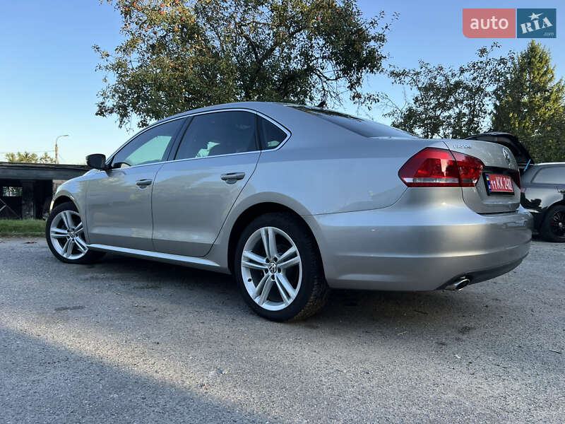 Седан Volkswagen Passat 2014 в Хмельницькому