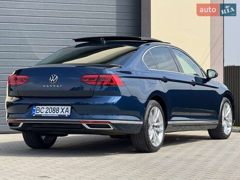 Седан Volkswagen Passat 2020 в Стрию