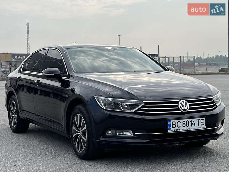 Седан Volkswagen Passat 2017 в Львові