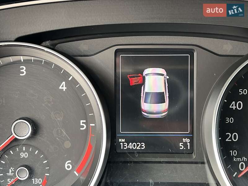 Седан Volkswagen Passat 2017 в Львові