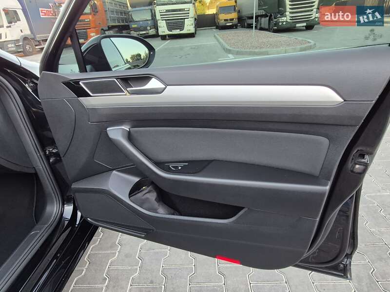 Универсал Volkswagen Passat 2019 в Одессе фото 43 Универсал Volkswagen Passat 2019 в Одессе