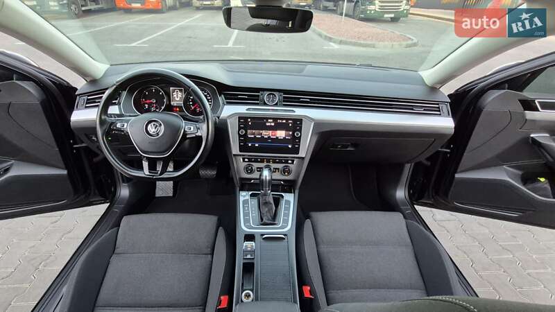 Универсал Volkswagen Passat 2019 в Одессе фото 121 Универсал Volkswagen Passat 2019 в Одессе