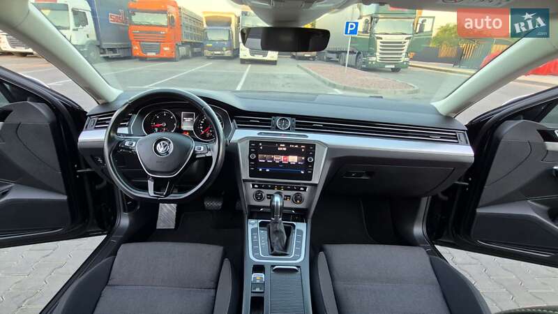 Универсал Volkswagen Passat 2019 в Одессе фото 124 Универсал Volkswagen Passat 2019 в Одессе