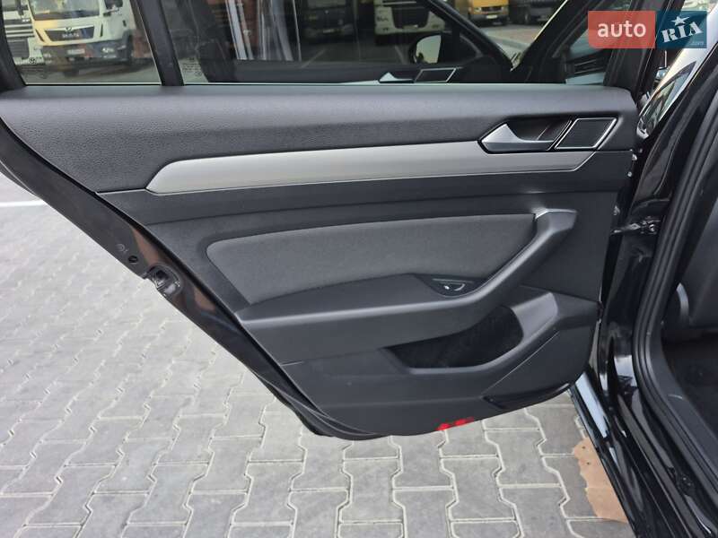 Универсал Volkswagen Passat 2019 в Одессе фото 128 Универсал Volkswagen Passat 2019 в Одессе