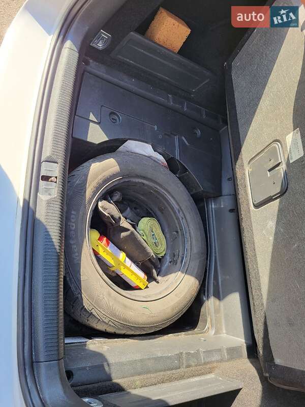 Универсал Volkswagen Passat 2013 в Кривом Роге