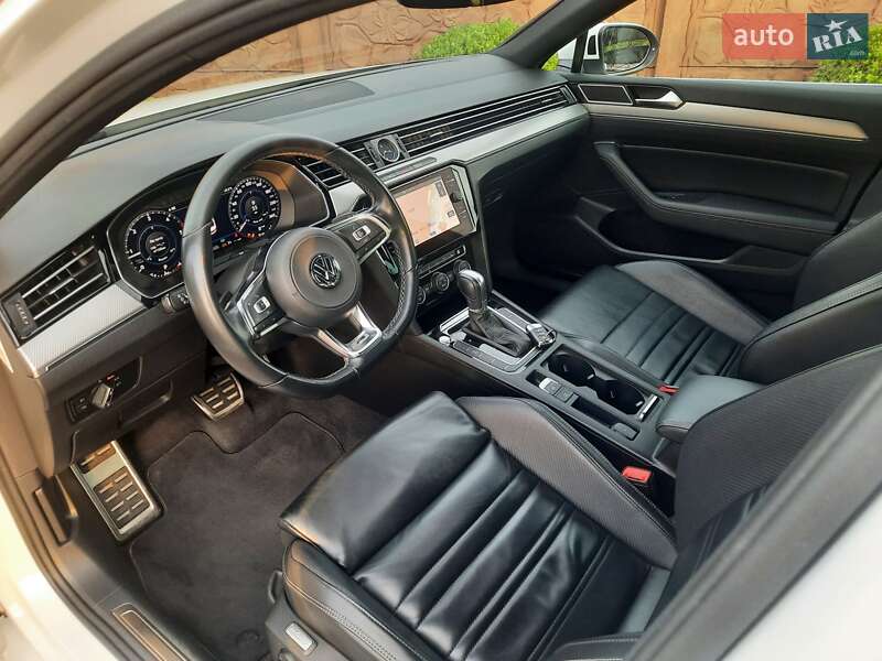 Седан Volkswagen Passat 2018 в Стрые