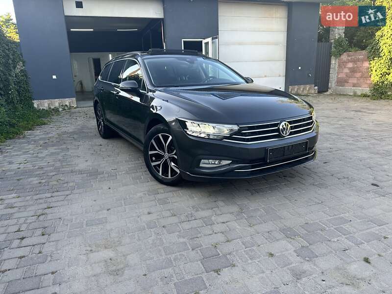 Универсал Volkswagen Passat 2020 в Луцке фото 2 Универсал Volkswagen Passat 2020 в Луцке