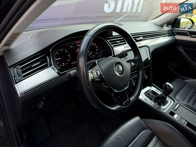 Универсал Volkswagen Passat 2018 в Стрые