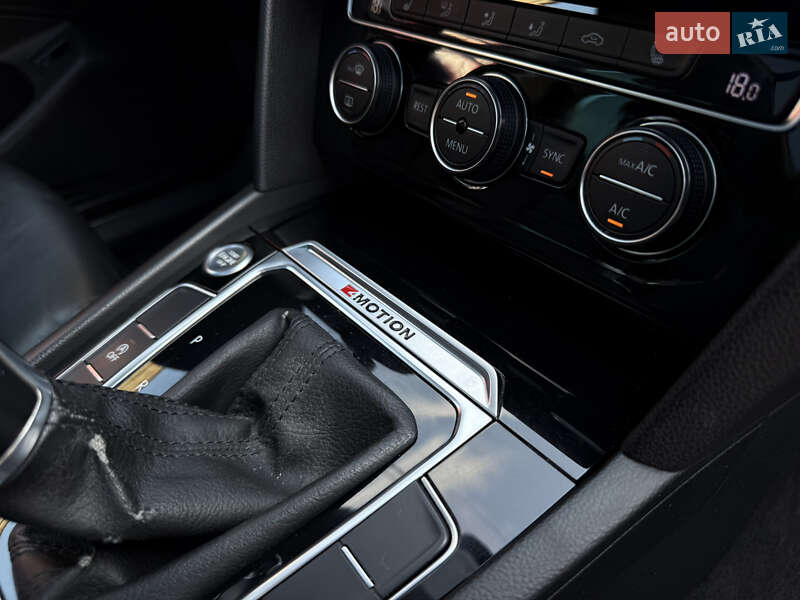 Универсал Volkswagen Passat 2018 в Стрые