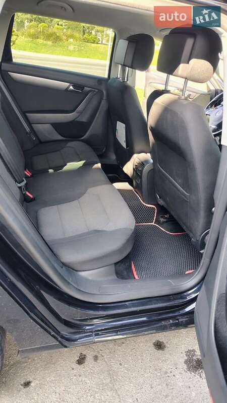 Универсал Volkswagen Passat 2011 в Пустомытах фото 16 Универсал Volkswagen Passat 2011 в Пустомытах