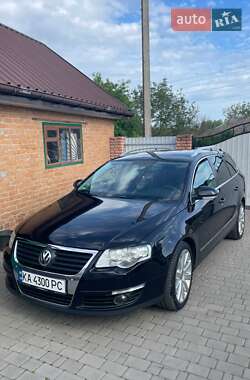 Універсал Volkswagen Passat 2010 в Києві