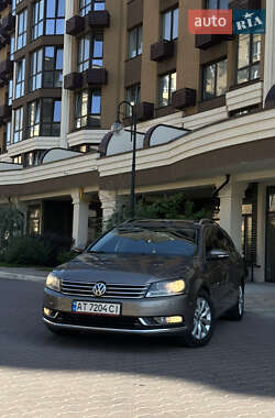 Универсал Volkswagen Passat 2010 в Киеве