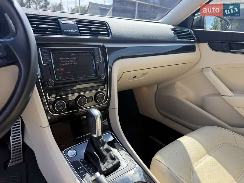 Седан Volkswagen Passat 2019 в Пирятине