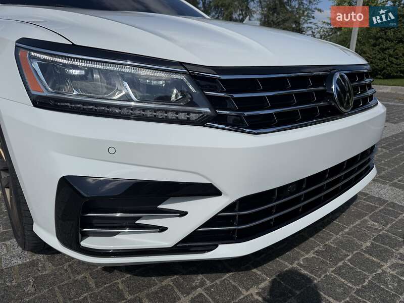 Седан Volkswagen Passat 2019 в Пирятине