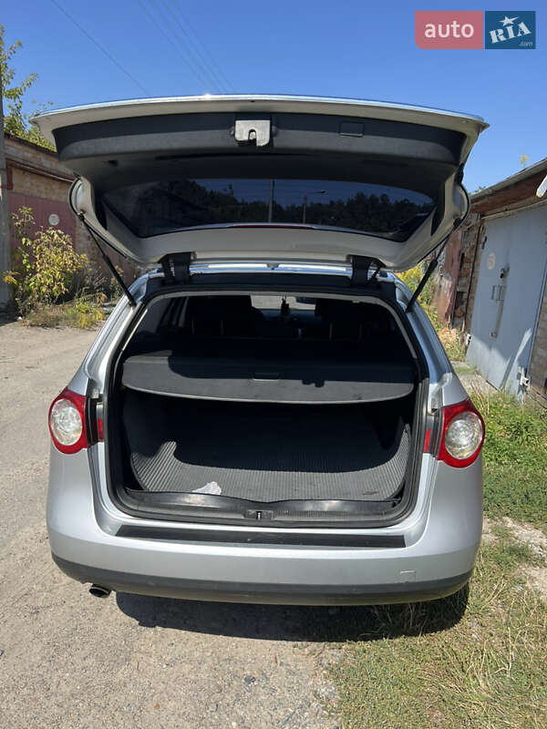 Універсал Volkswagen Passat 2006 в Умані