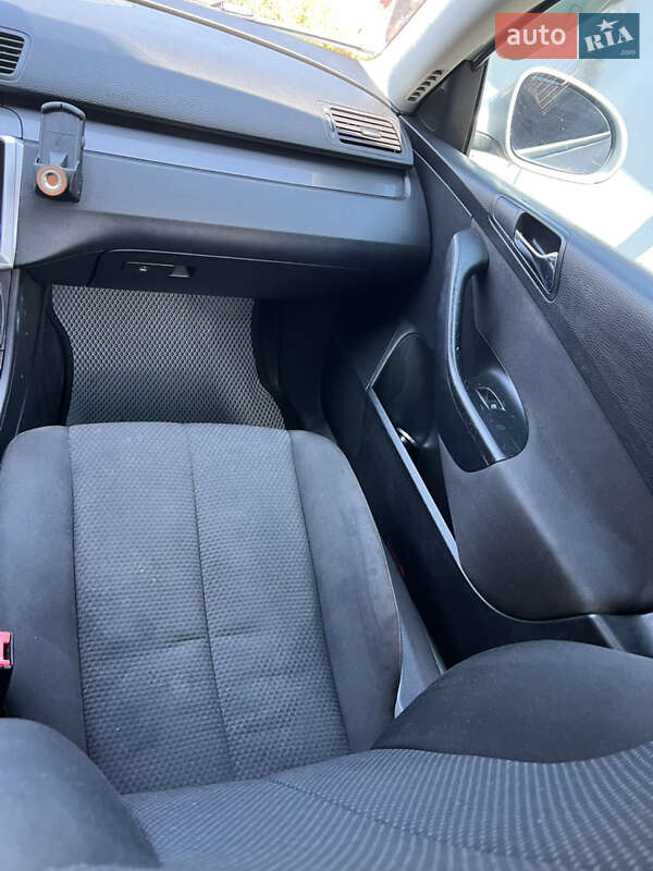 Універсал Volkswagen Passat 2006 в Умані