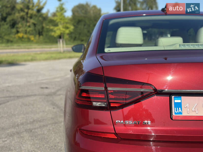 Седан Volkswagen Passat 2017 в Львове