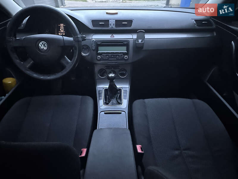 Универсал Volkswagen Passat 2009 в Хмельницком