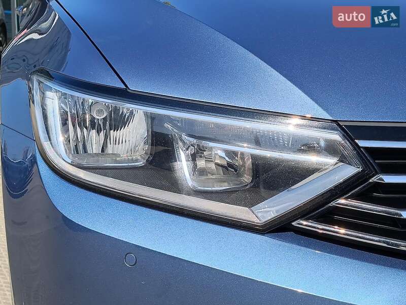 Седан Volkswagen Passat 2015 в Харькове