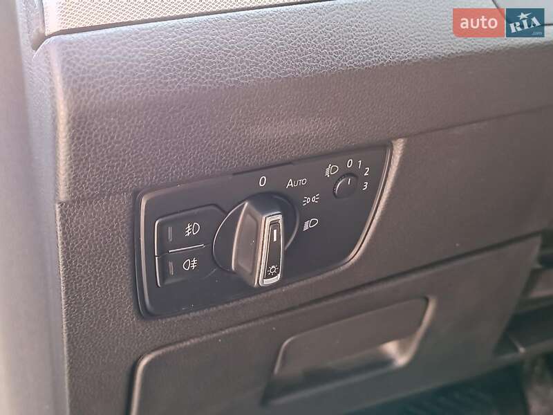 Седан Volkswagen Passat 2015 в Харькове