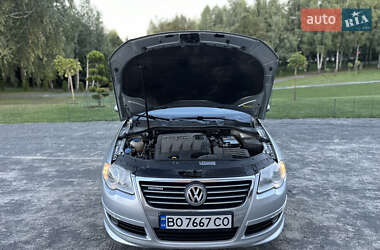 Універсал Volkswagen Passat 2010 в 