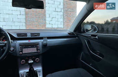 Універсал Volkswagen Passat 2010 в 