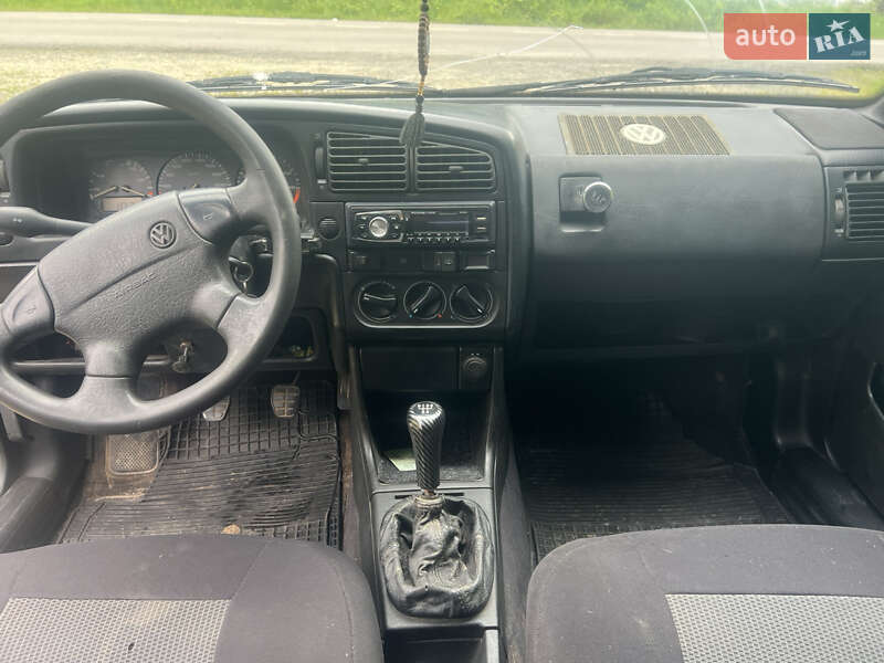 Универсал Volkswagen Passat 1990 в Мостиске